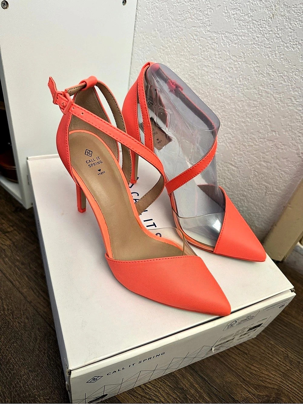 Call It Spring Maryam Pointed Toe Heels in Orange US 7 New